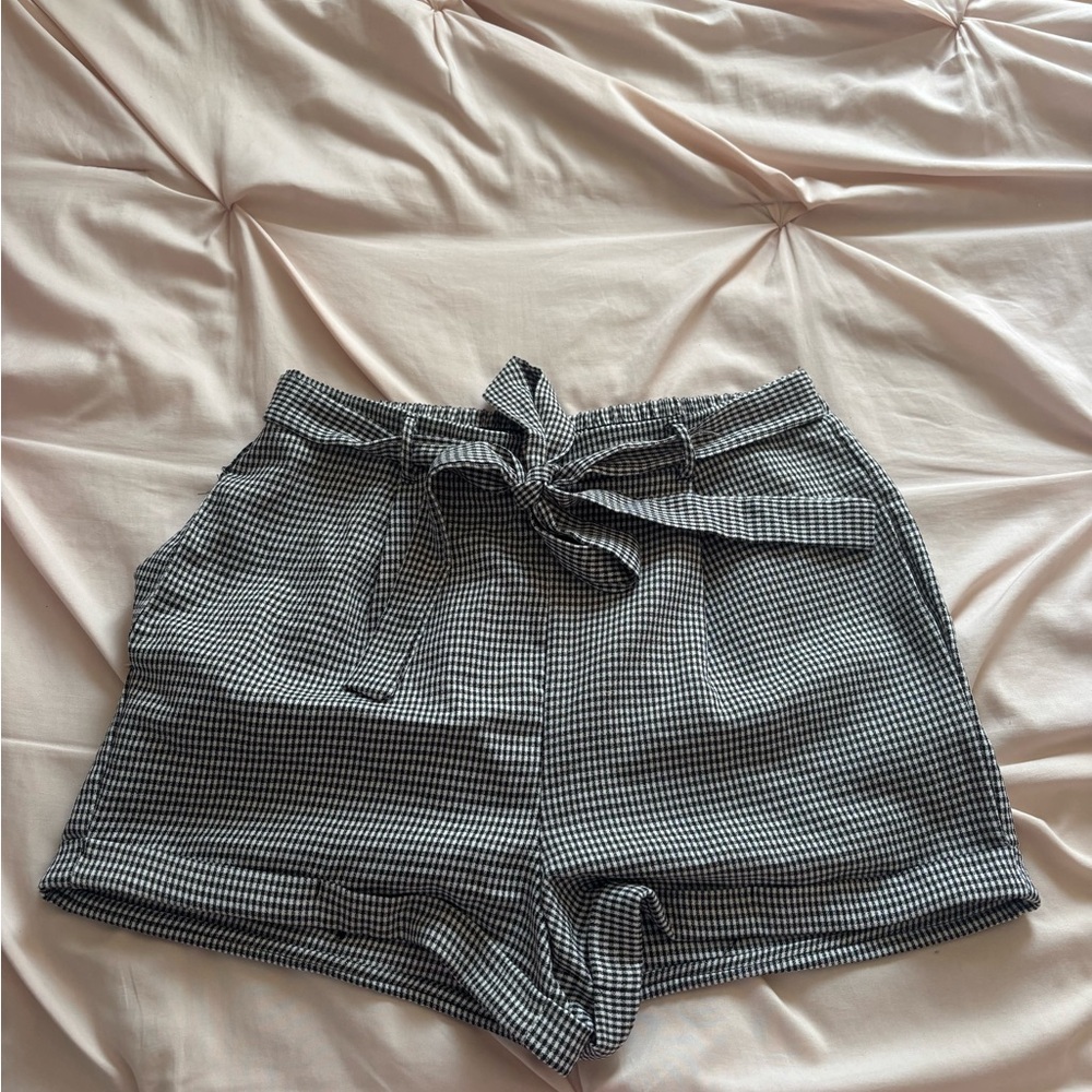 Elegant Gingham High Waist Shorts